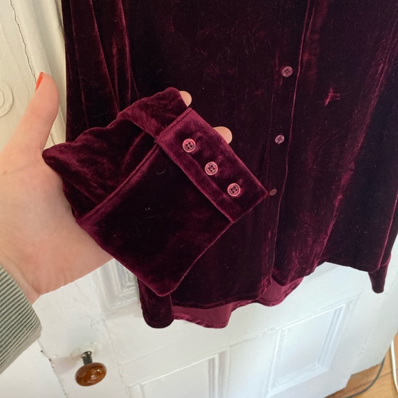 TRENDY VELVET BURGUNDY OVERSIZED BUTTON UP - Picture 2 of 3